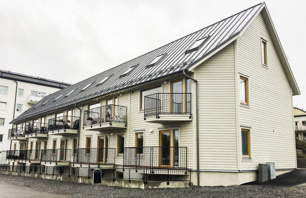 Riktigt foto av 10 lägenhetshus i Gustavsberg